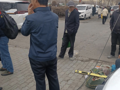 今年乌鲁木齐粮校劳务市场的农民工打零工没活